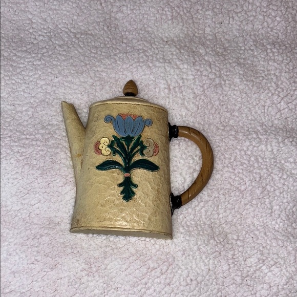 Home Interiors Cream and Black Kitchen Tools Set - Picture 2 of 9